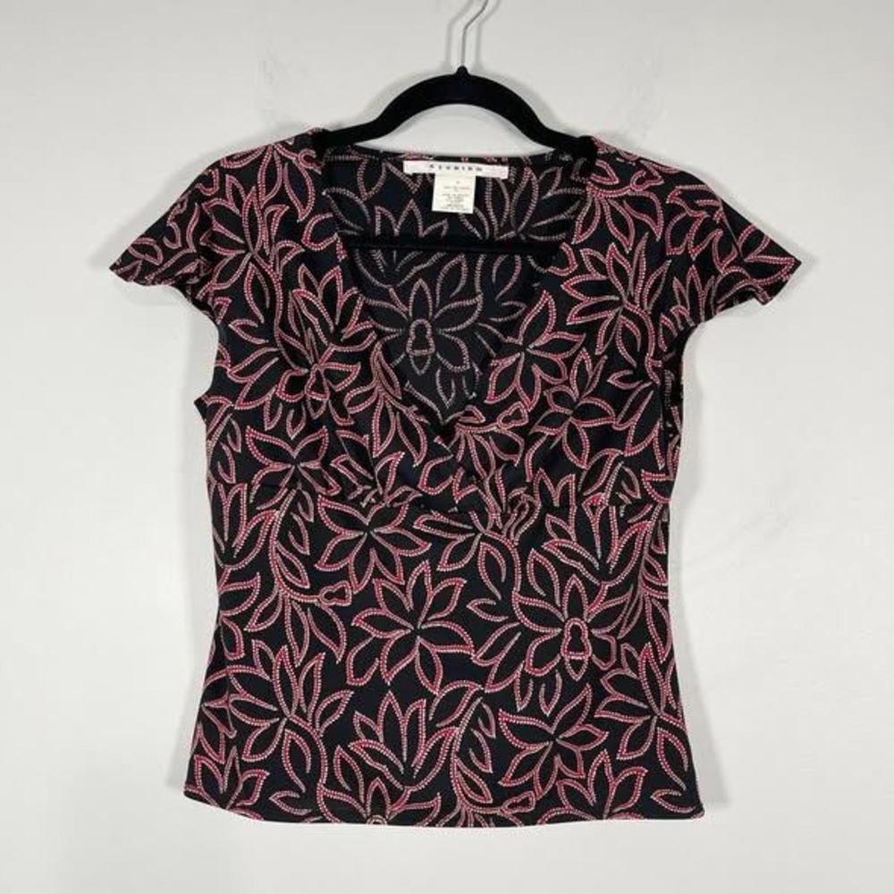 Studio M Flutter Sleeve Floral Top Black Red Short Sleeve Surplice V Neck Y2K‎
